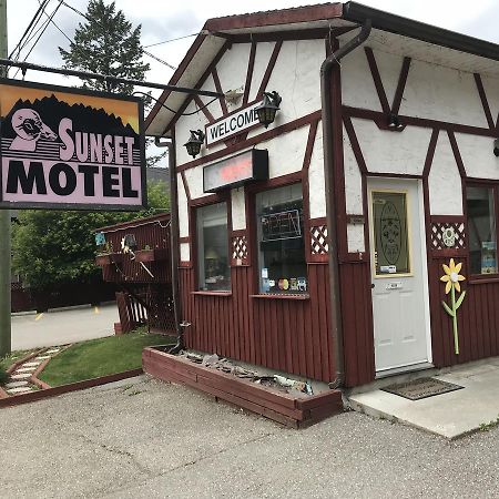 Sunset Motel Radium Hot Springs Kültér fotó